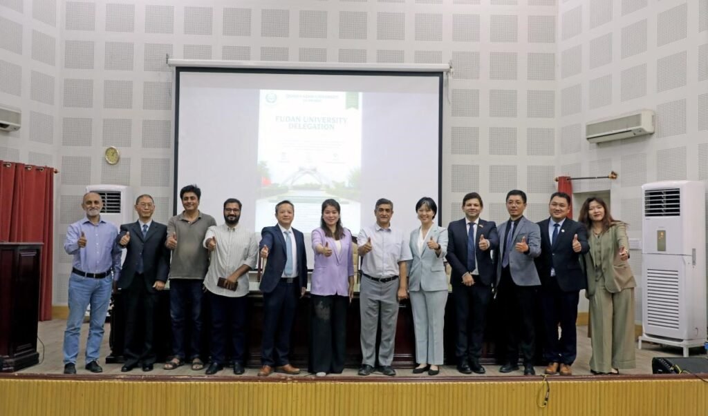 Fudan University delegation visits Pakistan to strengthen education cooperation Fudan University delegation meeting Pakistani academics in Islamabad to promote higher education cooperation.
