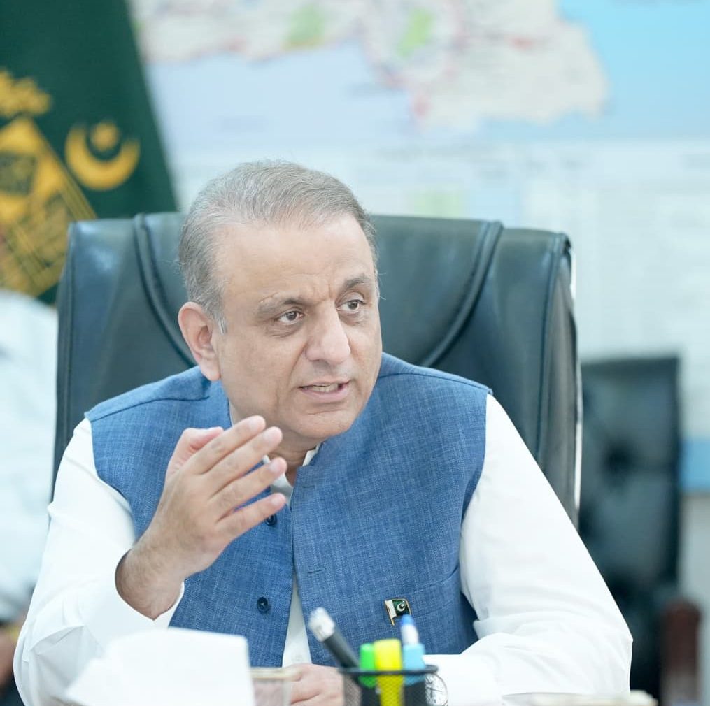 Aleem Khan directs NHA to speed up delayed road projects across Pakistan