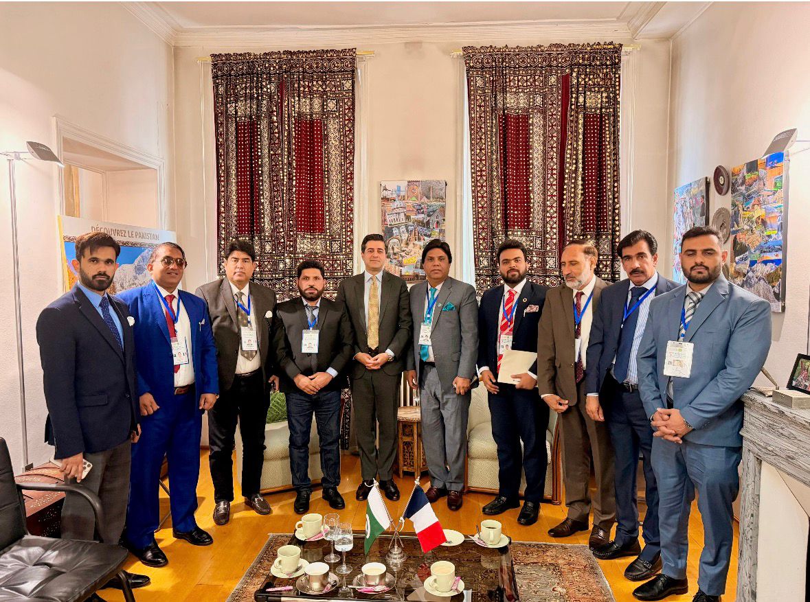 Pakistani business delegation meets embassy officials in Paris to discuss trade opportunities