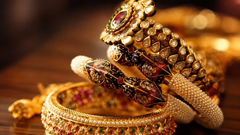 Gold price in Pakistan drops to Rs426,436 per tola on July 29, 2026, while silver prices increase.