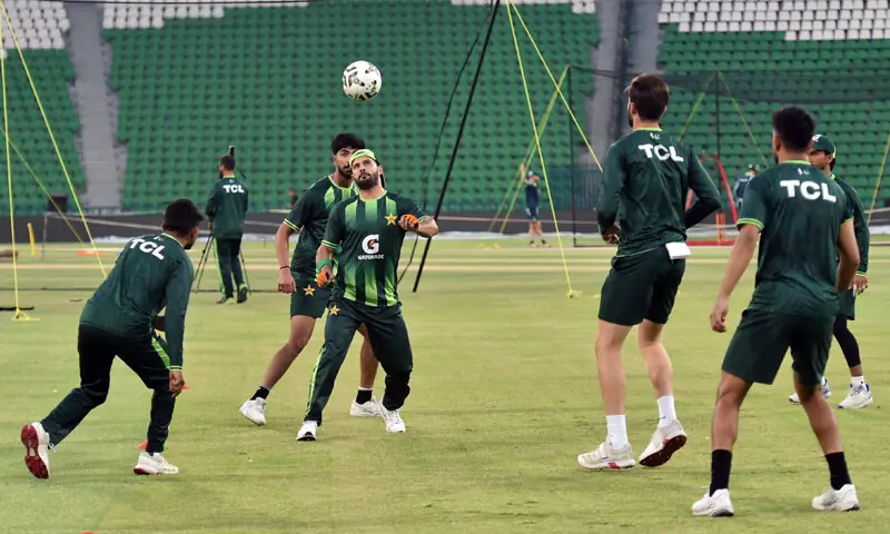 Pakistan eye ODI series win as Australia seek response in Lahore