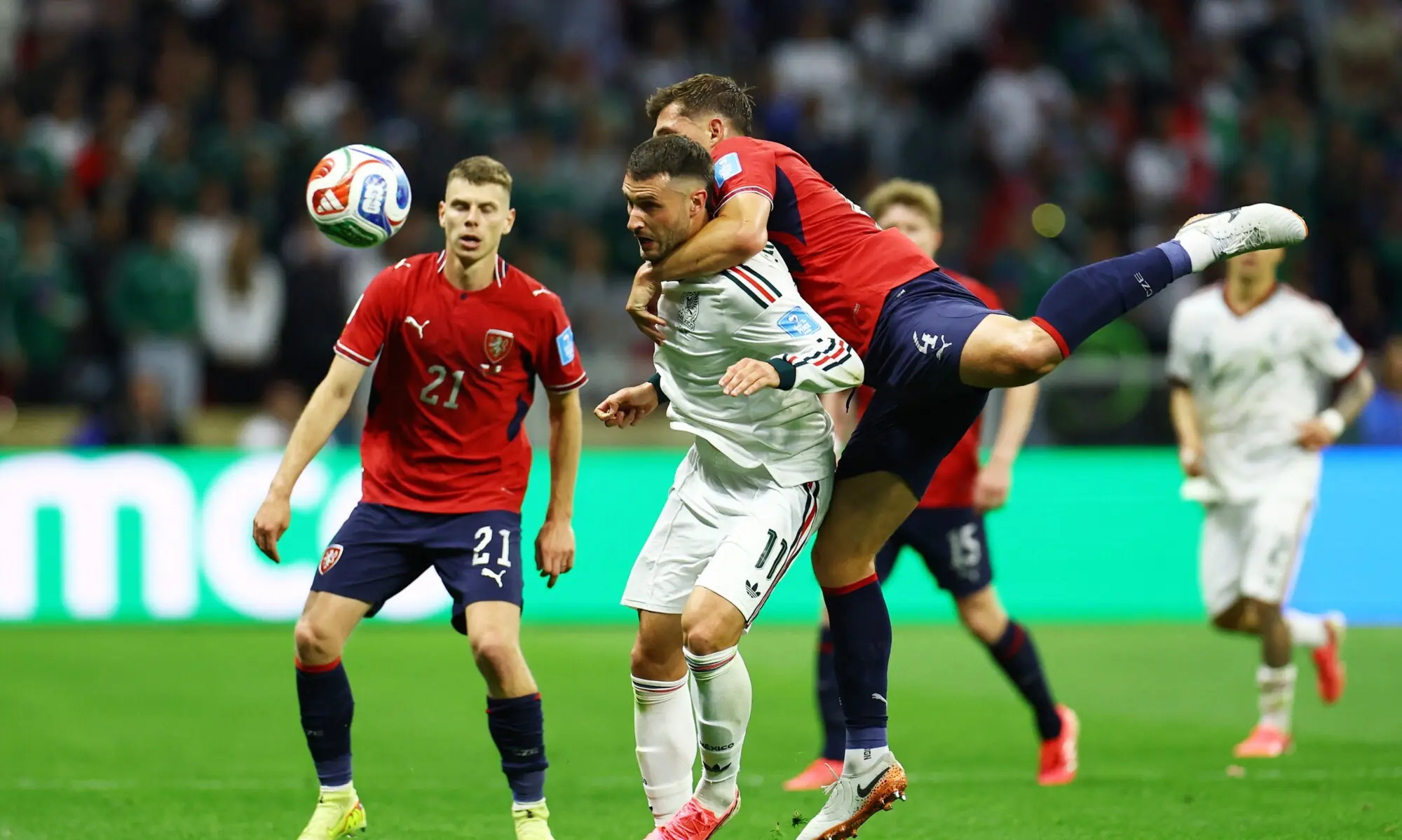 Mexico Beat Czech Republic 3-0 to Complete Perfect World Cup Group Stage