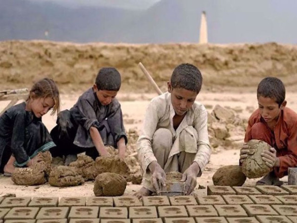 Nearly 10 million children in Pakistan out of school and forced into hazardous labour: report