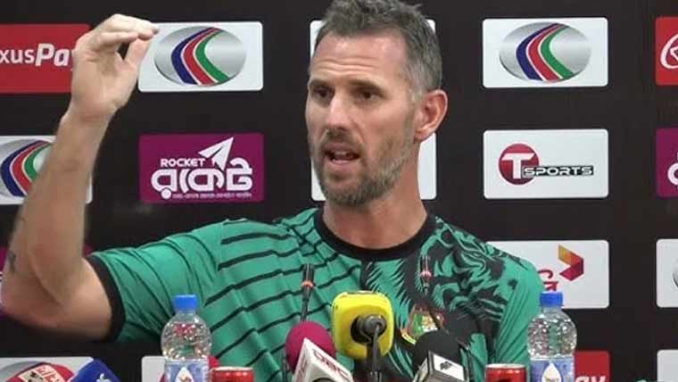 Bangladesh fast bowling coach Shaun Tait resigns for family reasons