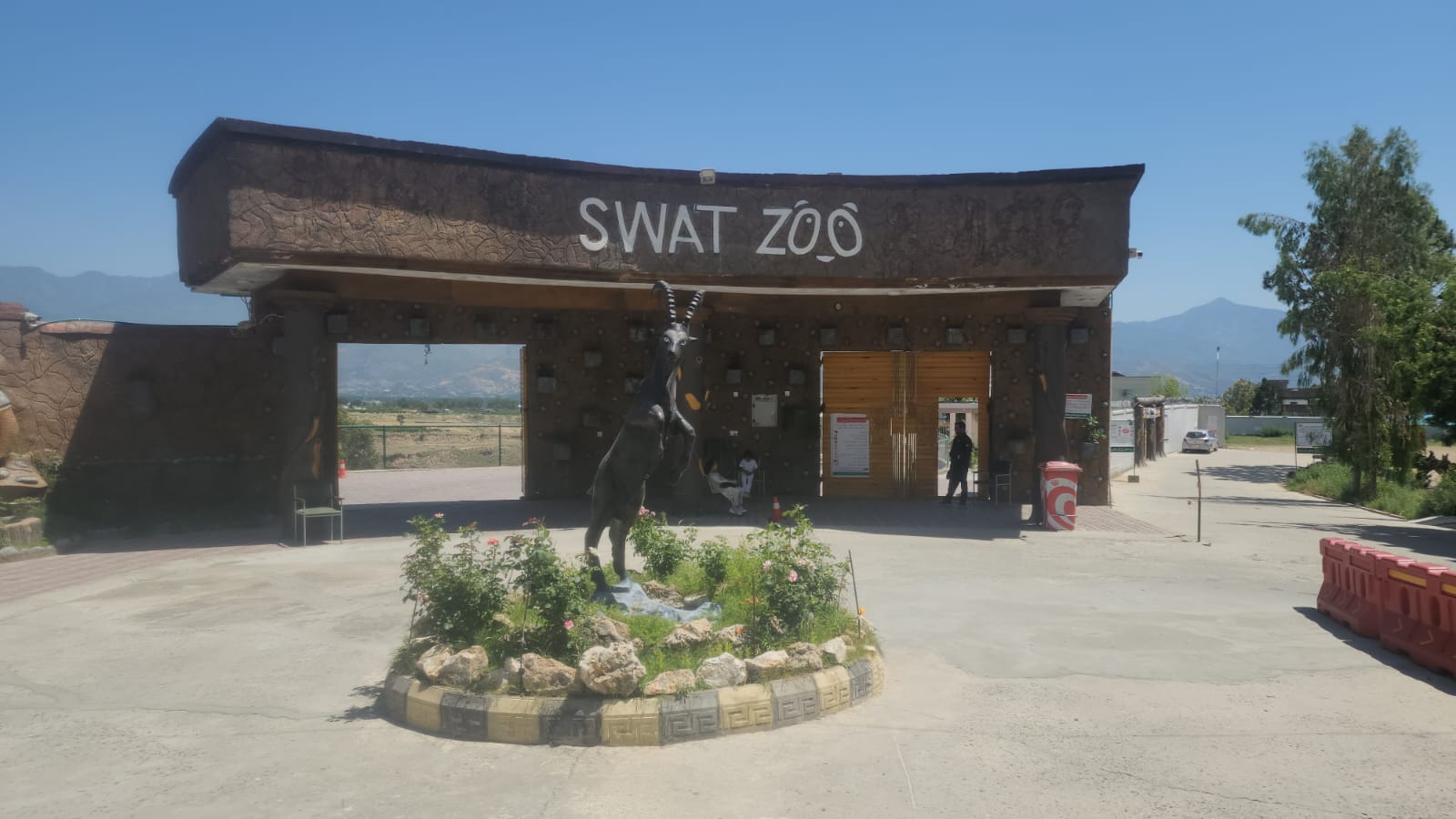 Swat Zoo faces closure risk amid funding uncertainty