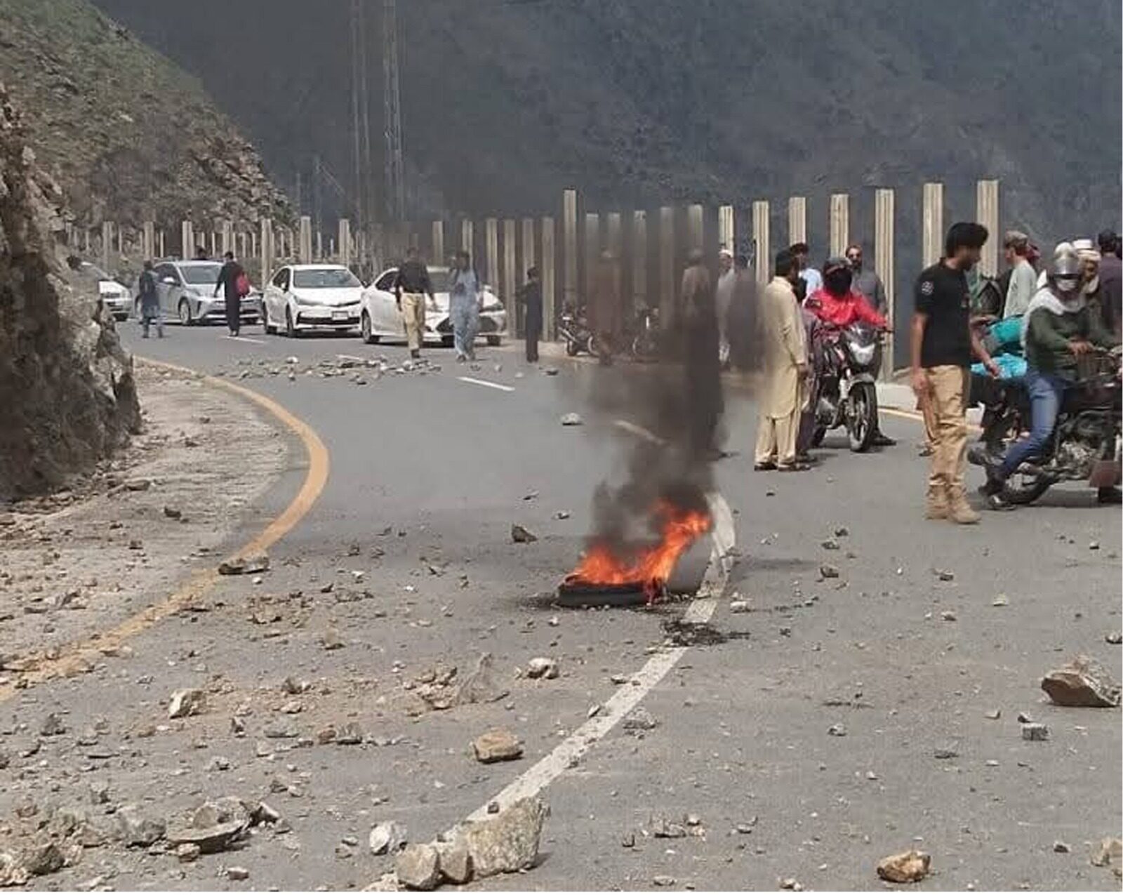 Shangla residents launch campaign against poor mobile and internet services