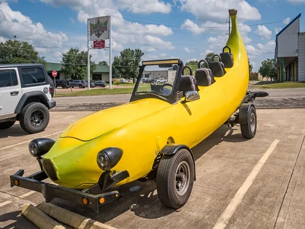 Banana-Shaped Car Pulled Over by Traffic Police in Montana