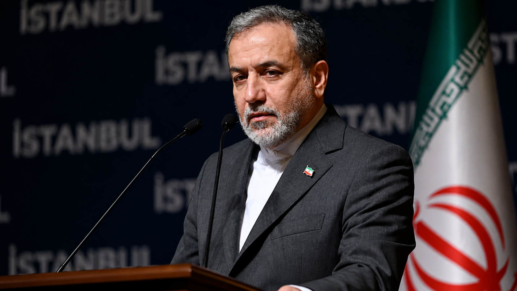 Iran-US Diplomatic Contacts Remain Active, Abbas Araghchi Says