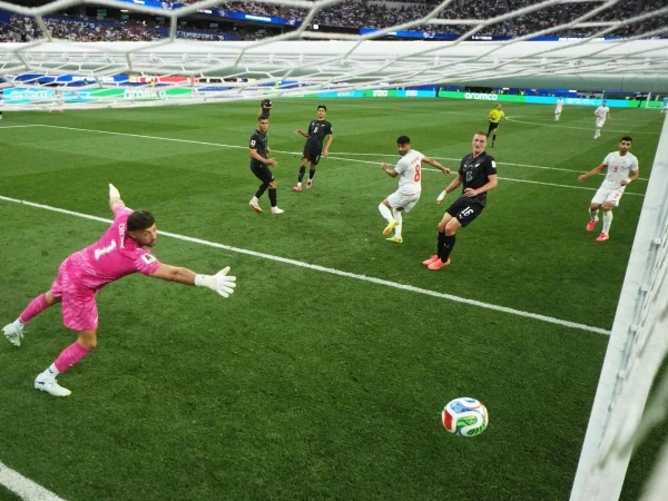 Iran, New Zealand Play Out 2-2 Draw in FIFA World Cup Opener