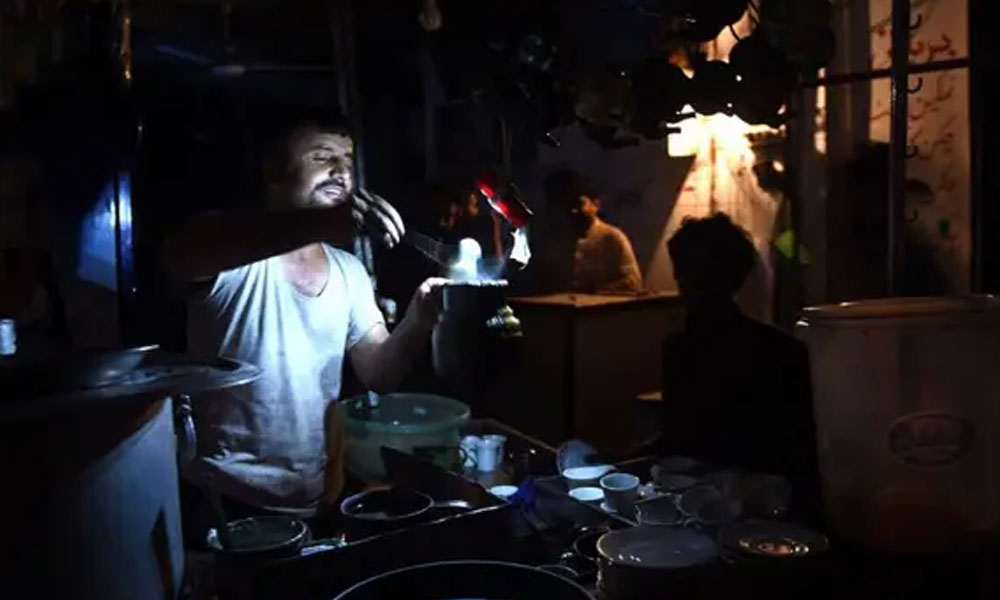 Karachi Residents Face Up to 20 Hours of Load Shedding Amid Rising Heat