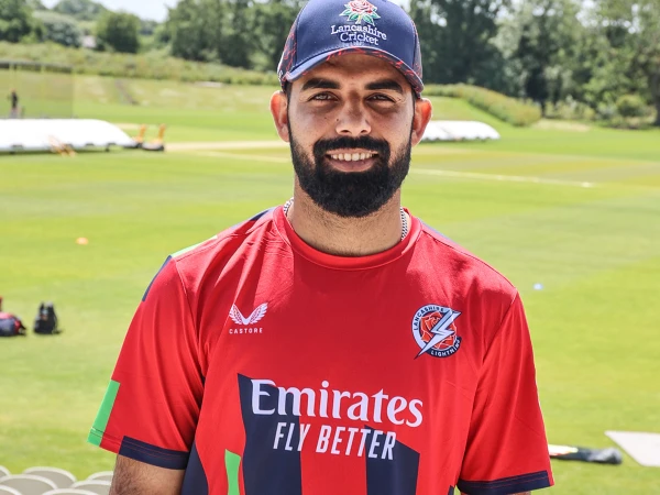 Shadab Khan Joins Lancashire Lightning for Remaining Vitality Blast Matches