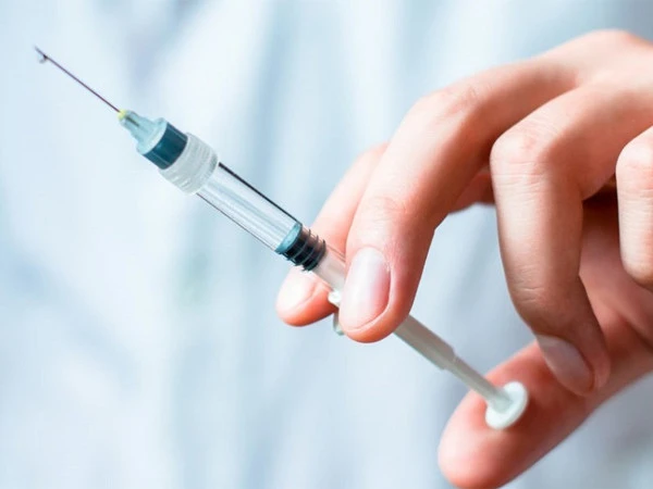 Oxford and Moderna Develop Experimental Cancer Prevention Vaccine for High-Risk Patients