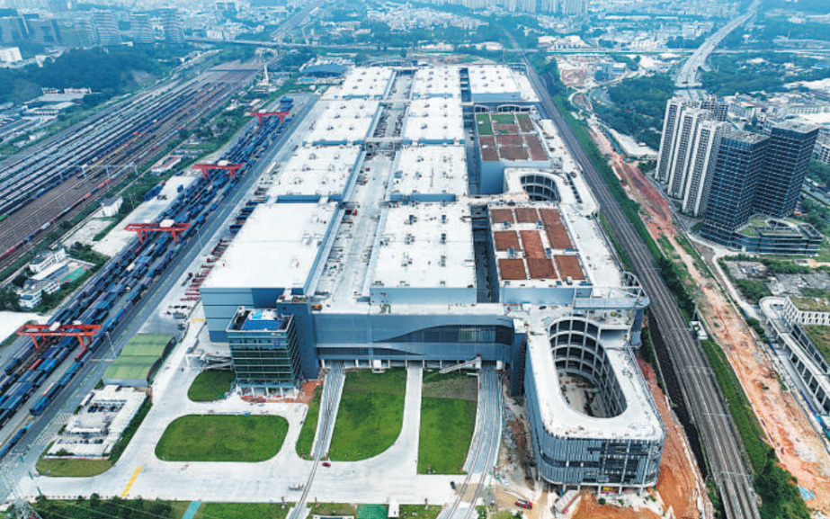 Smart construction turns old rail yard into modern logistics hub