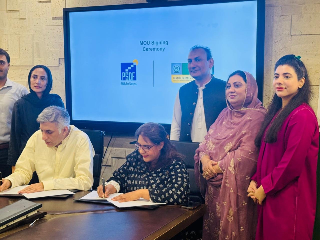 BISP, PSDF to Train Vulnerable Women and Youth in Punjab Under Benazir Hunarmand Programme