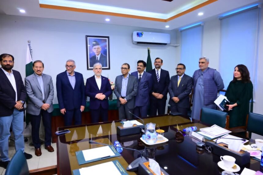 Pakistan, Iran reaffirm commitment to expand cooperation in education, science Pakistan, Iran reaffirm commitment to expand cooperation in education, science