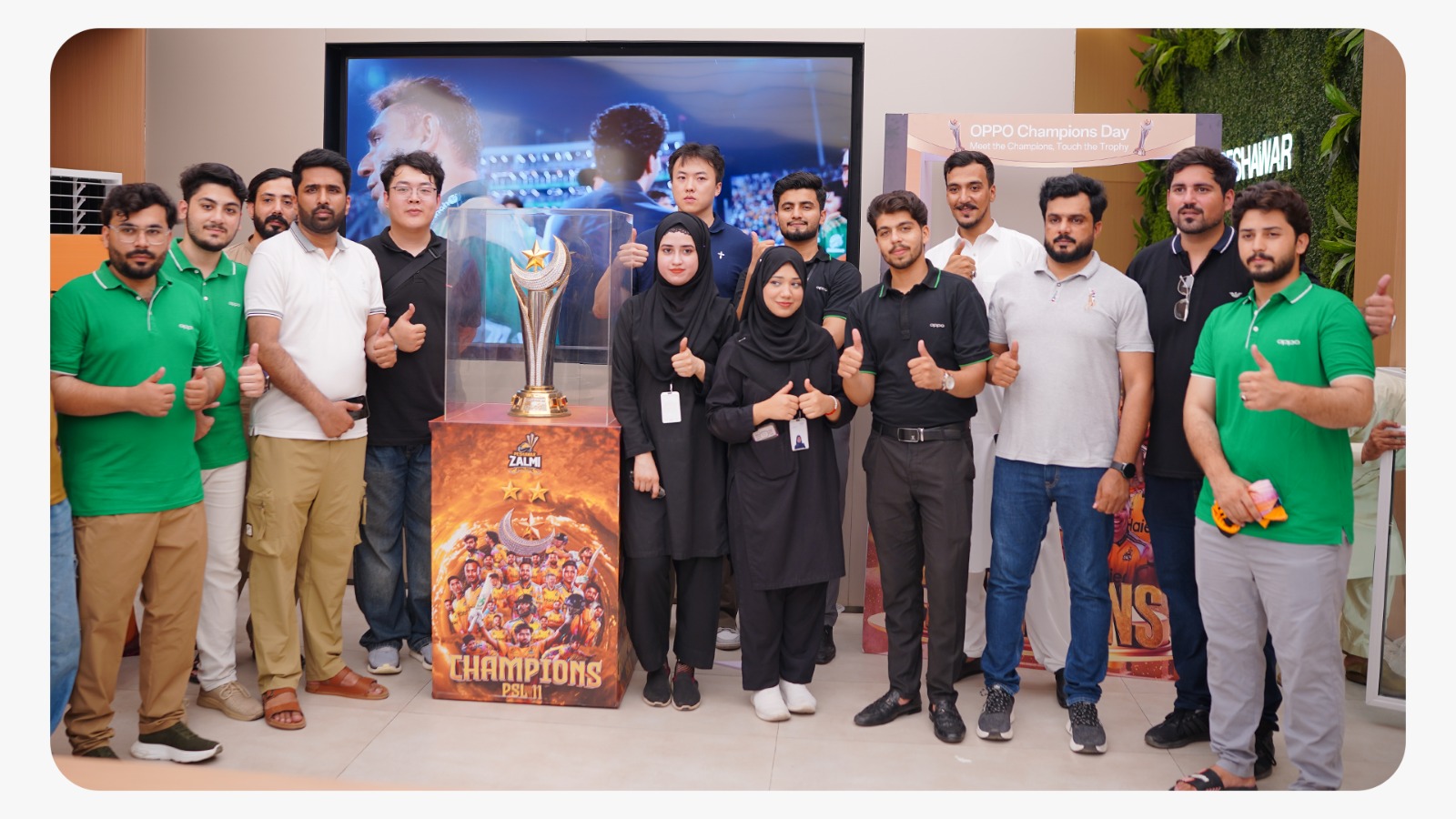 OPPO hosts PSL trophy celebration in Peshawar with Zalmi players and fans