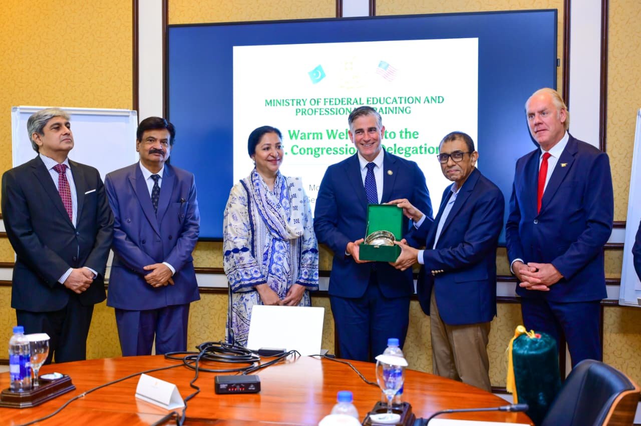 Pakistan, US Explore Cybersecurity Education and University Partnerships