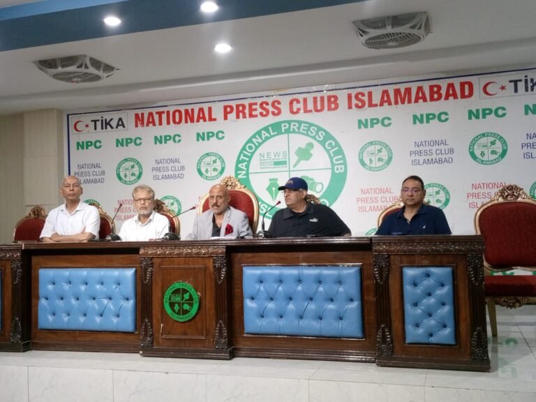 F-7/1 Residents Urge CDA to Stop Green Belt Construction, Warn Against Commercialisation Residents of Islamabad's F-7/1 urged the CDA to stop construction in the green belt and preserve the area for environmental use.