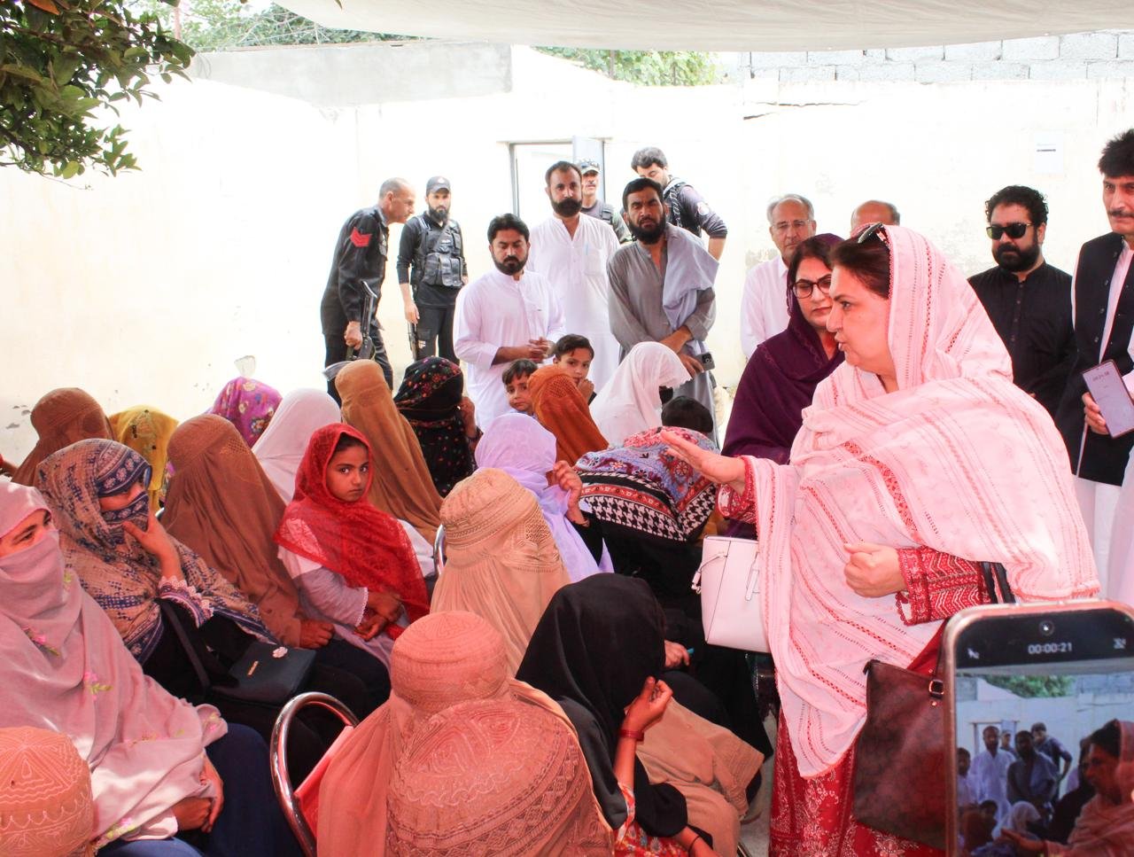 BISP Chairperson Rubina Khalid Promotes Digital Wallets and Free Benazir SIMs During Swat Visit