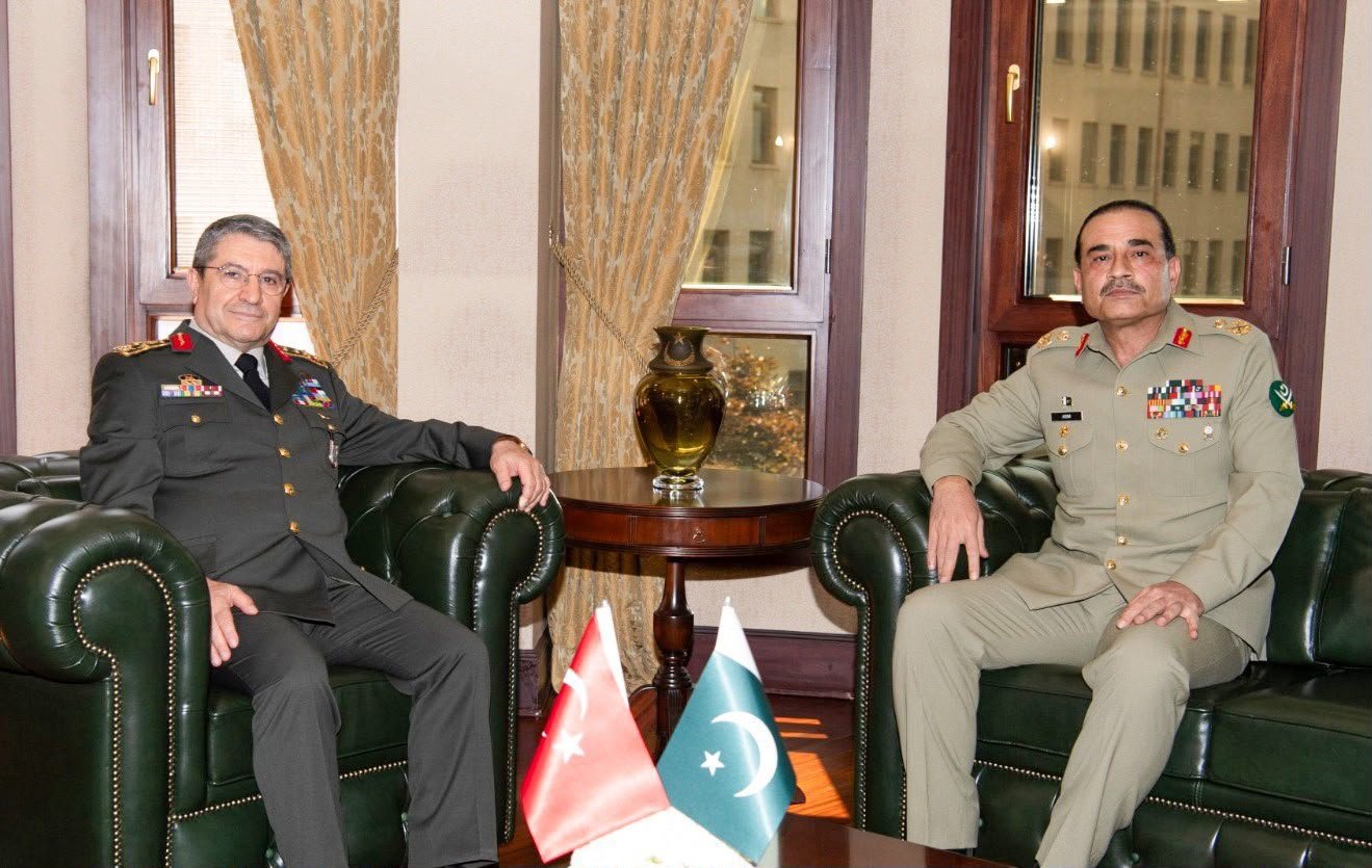Field Marshal Asim Munir Holds High-Level Defence Talks in Türkiye