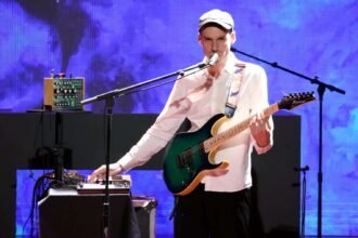 French and Pakistani musicians perform together during the International Music Fest – Fête de la Musique in Karachi.
