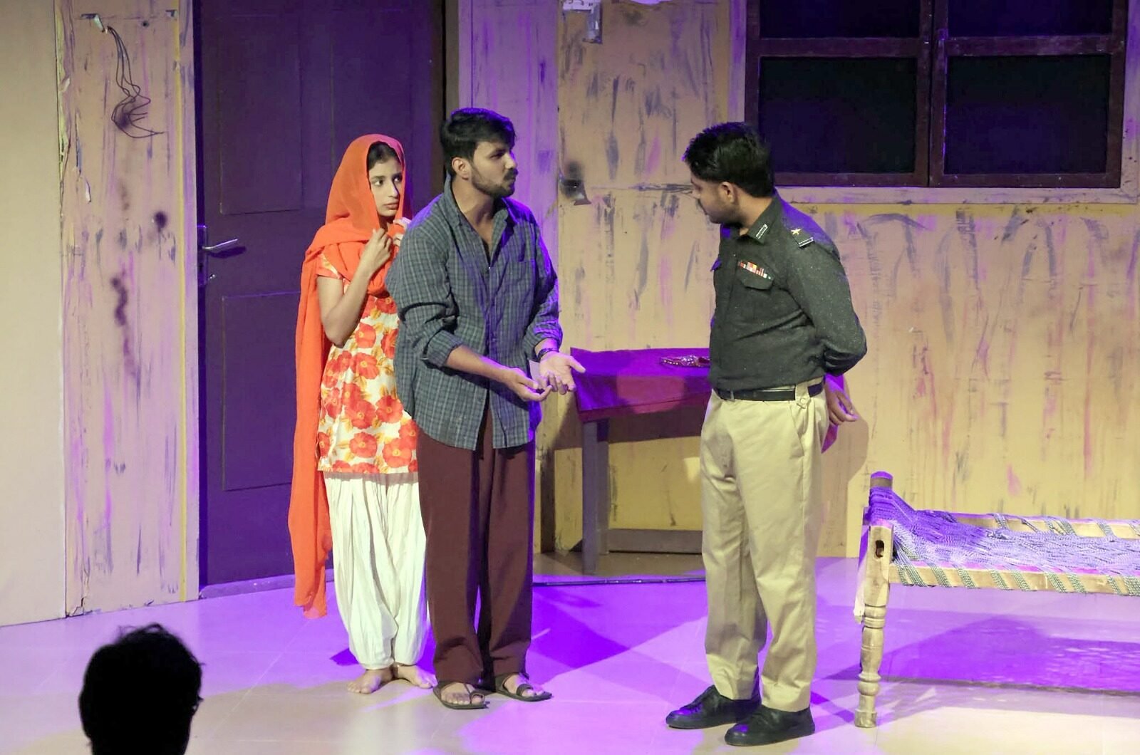 Arts Council Karachi Brings Classic Urdu Play ‘Naql-e-Makani’ to Life