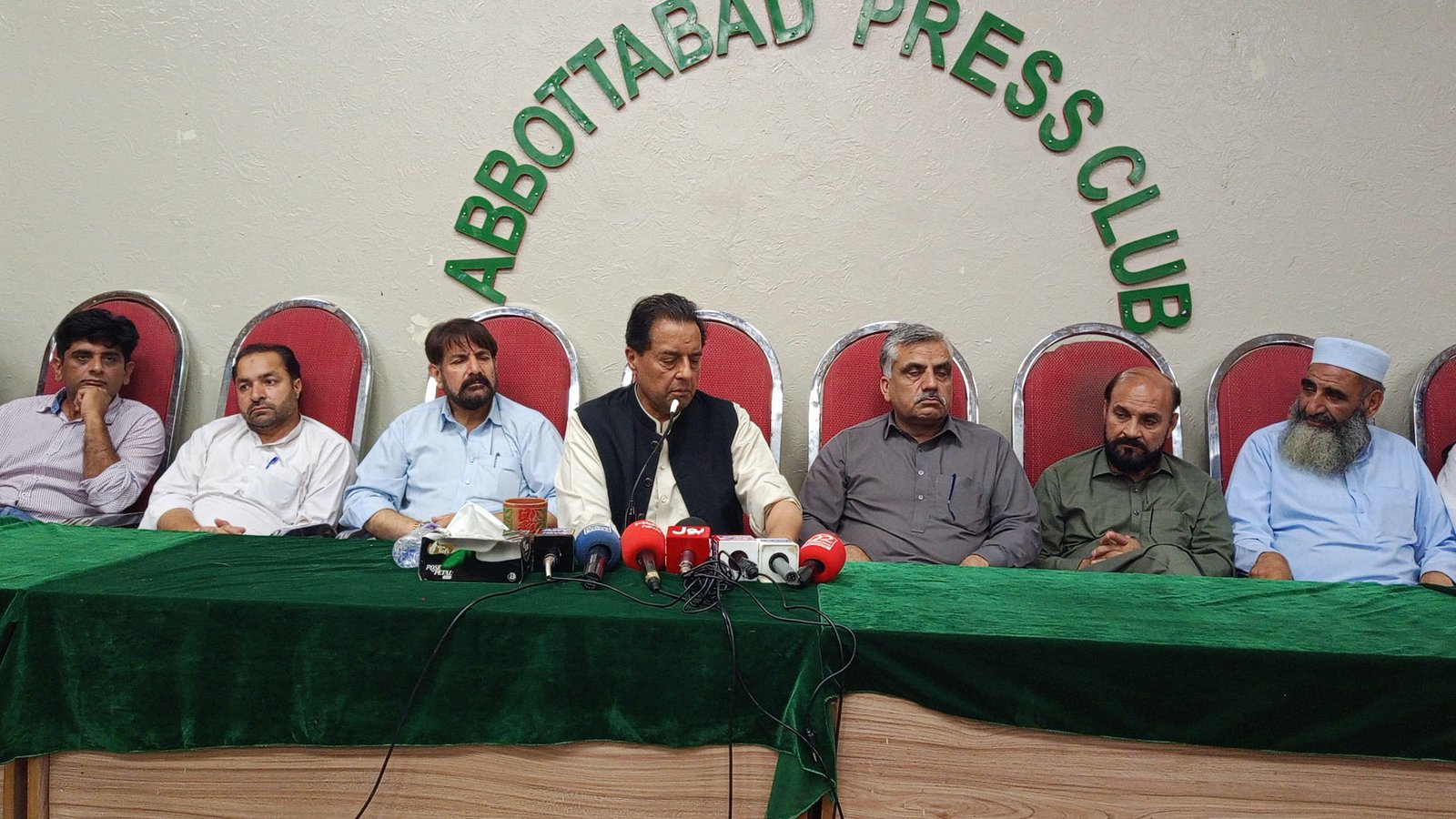 PML-N’s Capt (Retd) Muhammad Safdar Calls for Responsible Political Discourse, Defends Maulana Fazlur Rehman