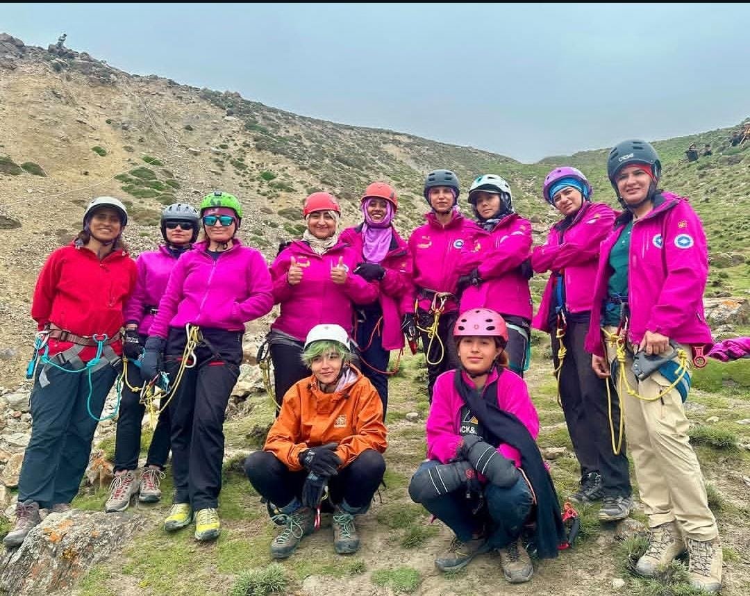 Eight Pakistani Women Conquer 6,000-Metre Khast Gang Peak