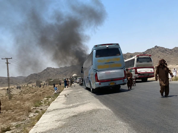 Gunmen Open Fire on Passenger Buses in Balochistan's Surab, Two Injured Police respond after armed attackers opened fire on passenger buses in Surab, Balochistan.