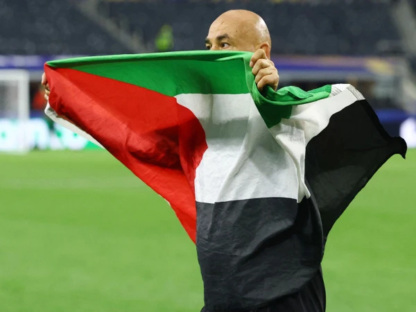 Egypt Reach Historic World Cup Knockout Win, Coach Hossam Hassan Dedicates Victory to Palestine