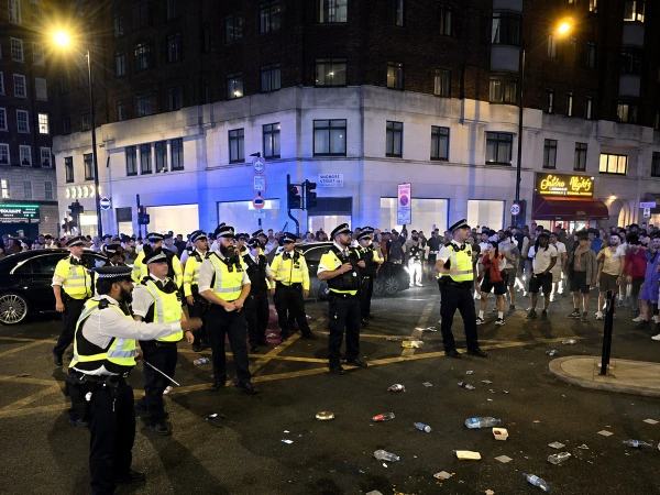 France Into World Cup Semi-finals, London Sees Unrest