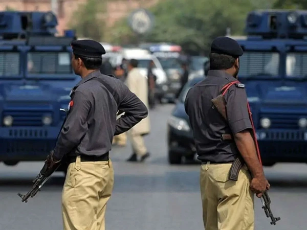 Police Say Two Suspected TTP-Linked Extortionists Killed in Karachi Encounter