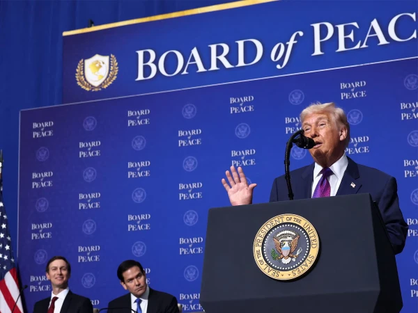 Trump Announces Gaza Deal on Hamas Disarmament, Israeli Withdrawal Plan