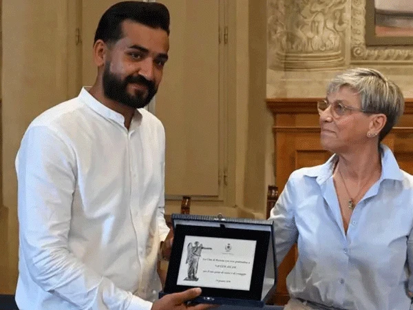 Pakistani man honoured in Italy after saving children from park attacker