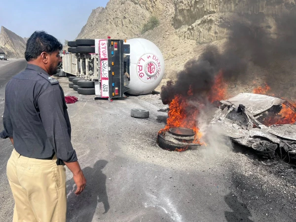 Six Killed in Fiery Coastal Highway Crash