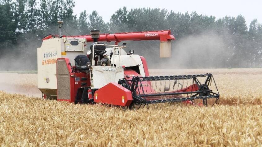 Pakistan receives 258 advanced Chinese farm machines under CPECPakistan receives 258 advanced Chinese farm machines under CPEC