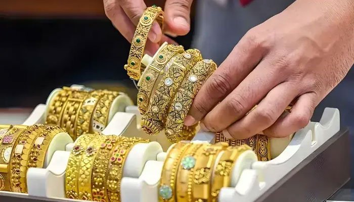 Gold Price in Pakistan Jumps by Rs5,700 Per Tola