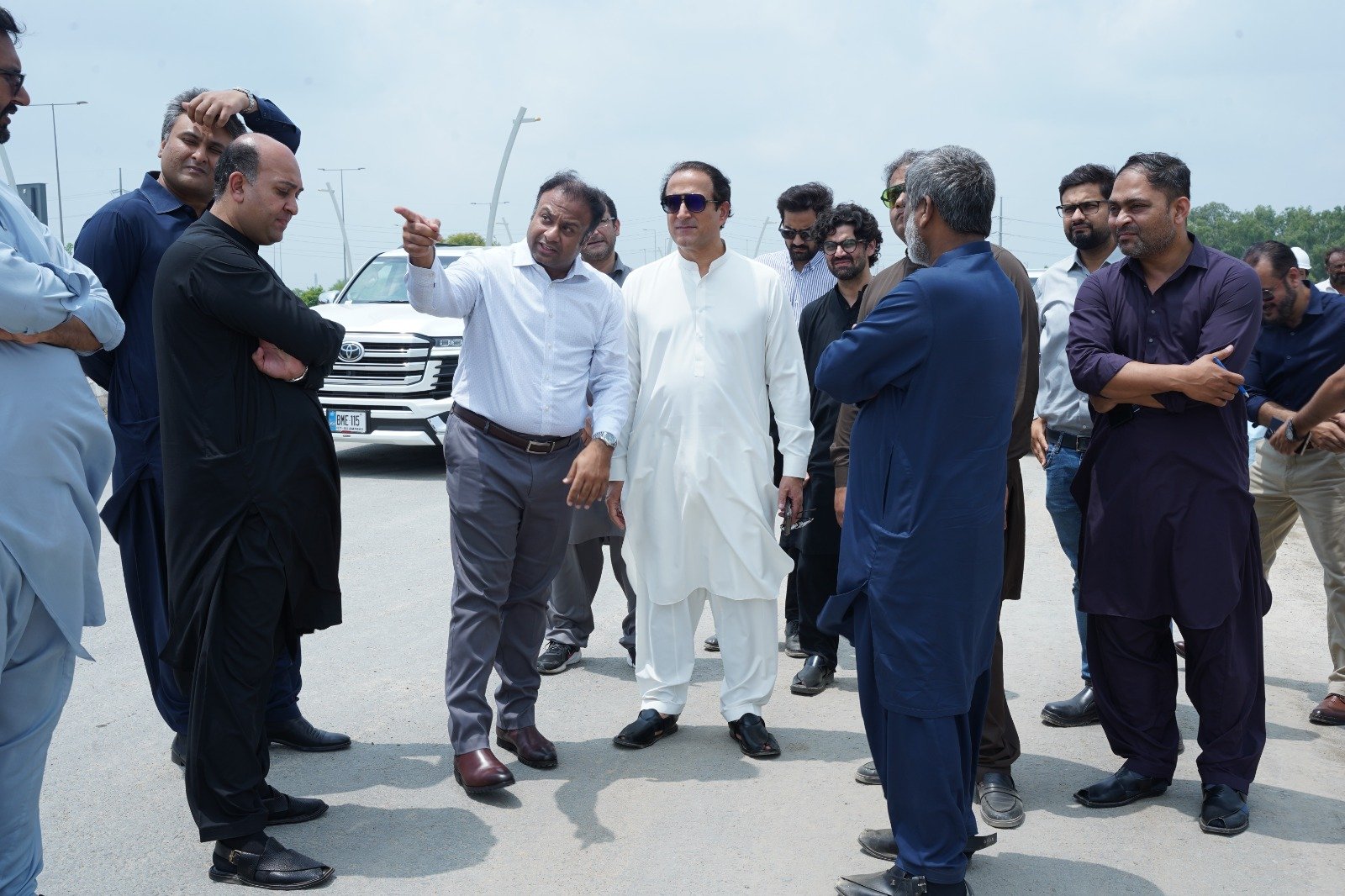 CBD Punjab CEO Reviews Vertex, CBD Walk and NSIT City Projects