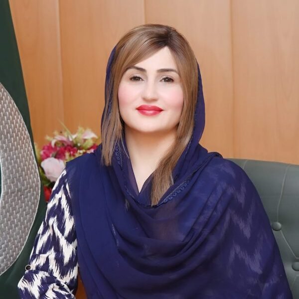 DI Khan High Court Bar congratulates Ayesha Rasool on Tamgha-e-Imtiaz