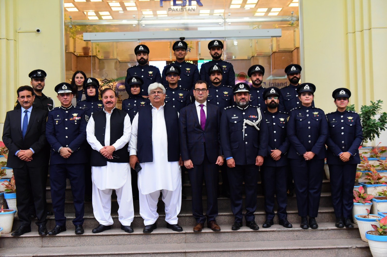 Pakistan Customs Eyes Data-Driven Push to Speed Trade, Curb Smuggling