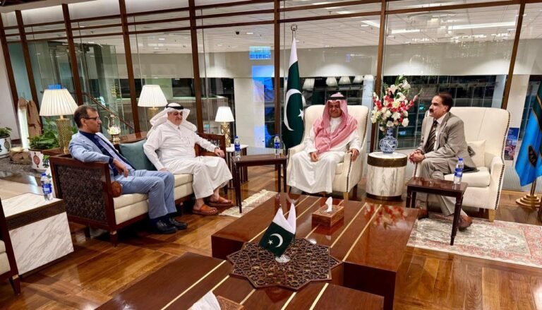 Saudi business delegation led by Prince Mansour bin Mohammad Al Saud visits SIFC in Islamabad to explore investment opportunities in Pakistan.