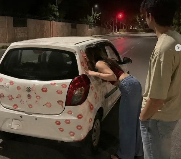 3,400 Lipstick Kiss Marks Cover Car in India, Owner Fined by Police
