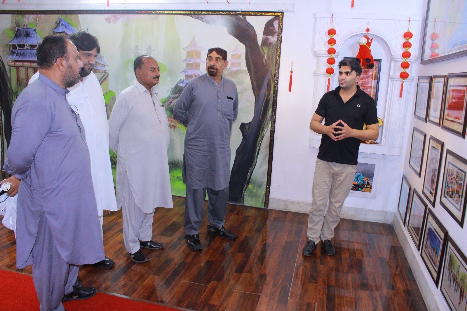 DI Khan Journalists Visit China Window in Peshawar, Highlight CPEC Opportunities
