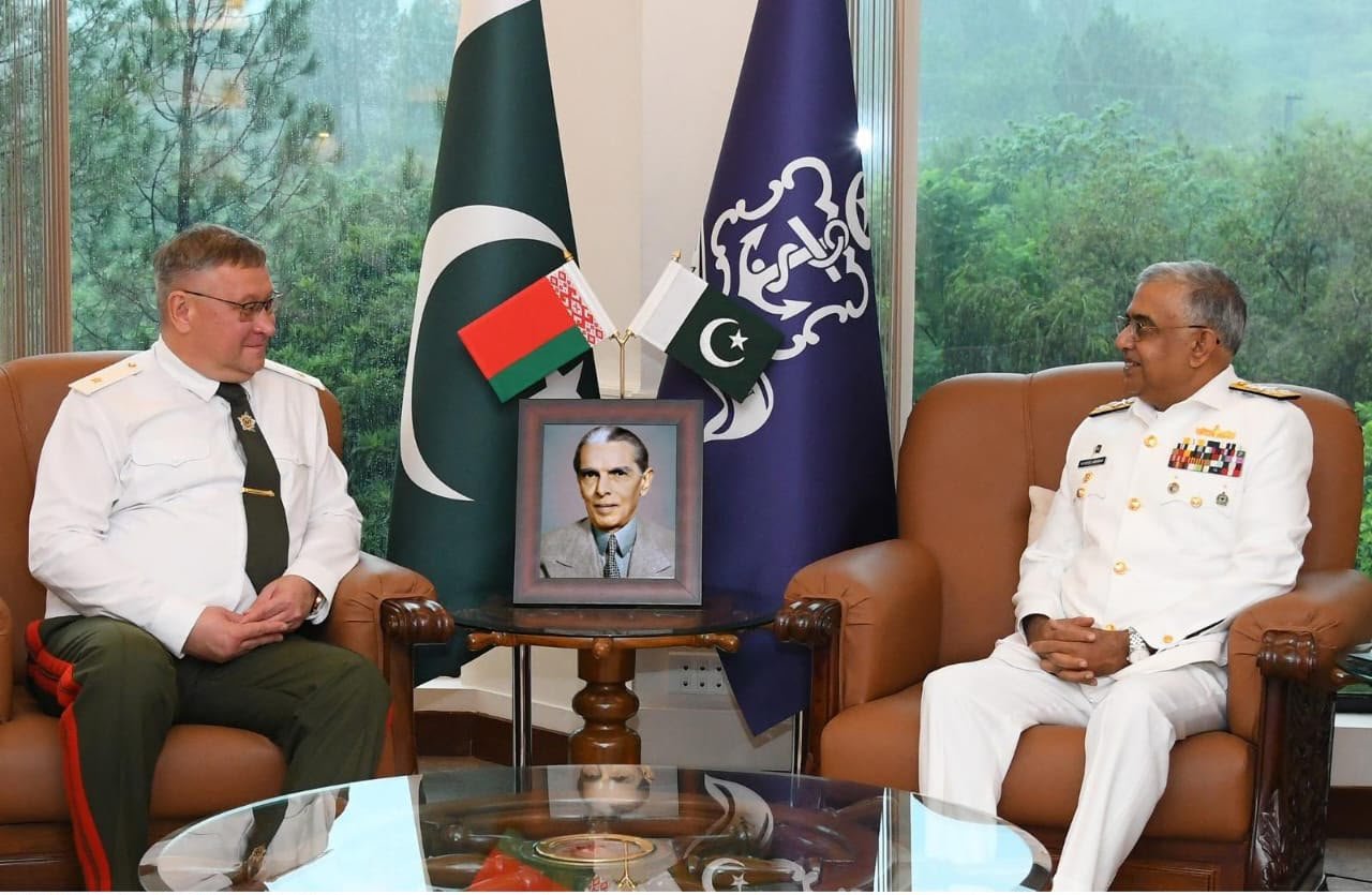 Belarus Defence Chief Meets Pakistan Navy Chief to Strengthen Bilateral Defence Cooperation