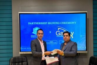 Representatives of Data Vault Pakistan and Galaxy Technology sign a strategic partnership to strengthen Pakistan’s sovereign AI and cloud infrastructure.