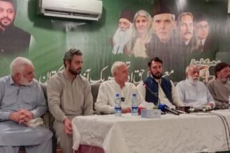 Former federal minister Ghulam Sarwar Khan speaks at a press conference in Taxila about smaller provinces and Pakistan’s political situation.