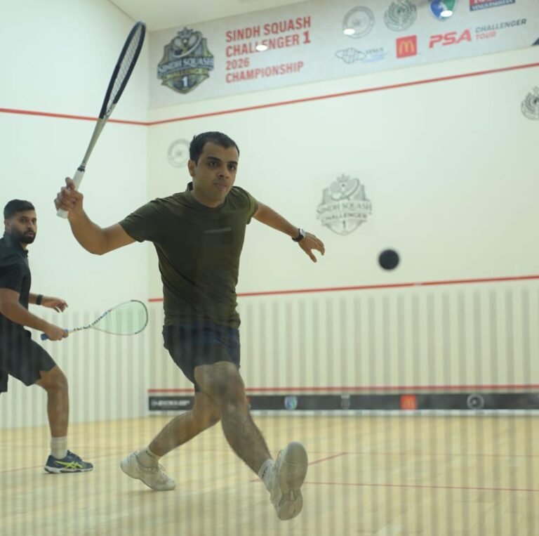 Unseeded Shamlan Gul stunned third seed Anas Shah 3-0 at the PSA Sindh Challenger Squash Championship in Karachi.