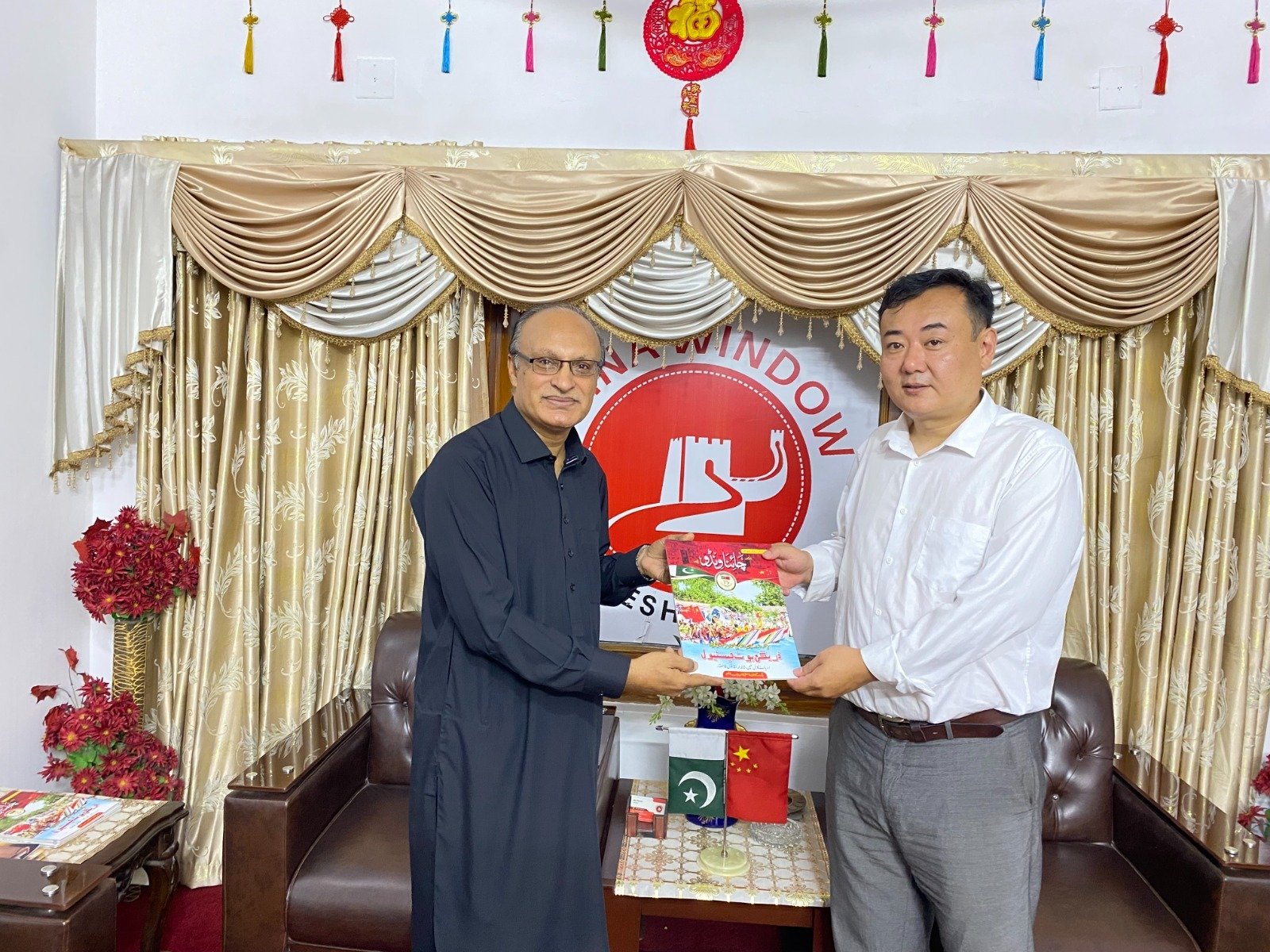 Chinese Professor Praises Peshawar’s China Window for Cultural Outreach
