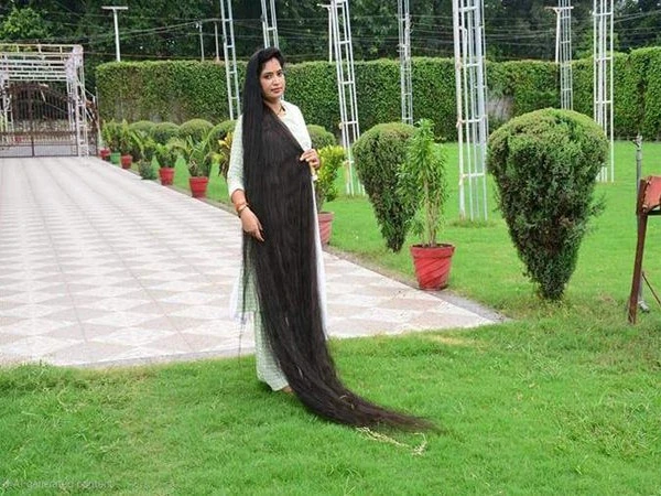 Indian Woman Sets Long-Hair World Record