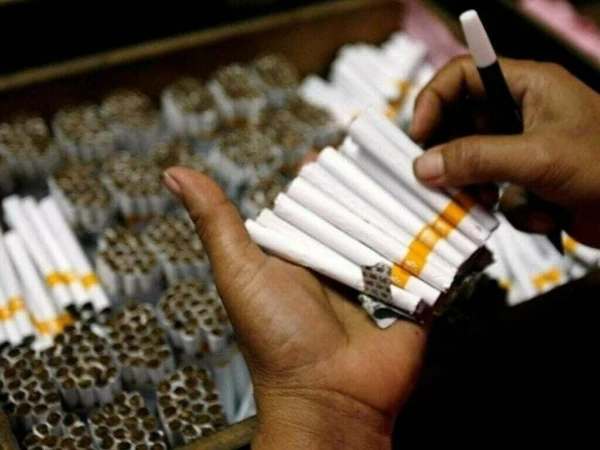 FBR Busts Illegal Cigarette Factory in Karachi